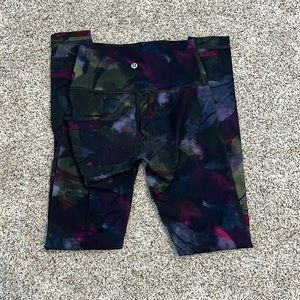 Lululemon Maroon/Green Patterned Leggings